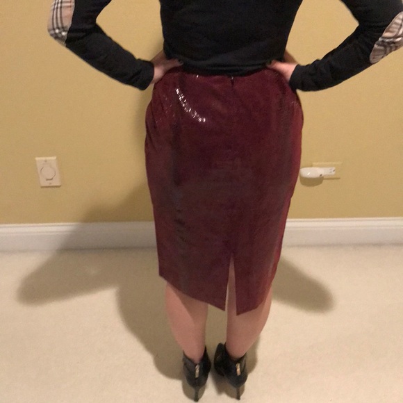 Ellen Tracy Leather Skirt - Picture 7 of 7